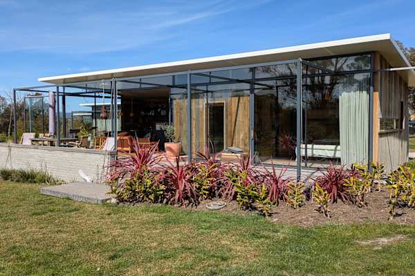 House sit in Hobart, TAS, Australia