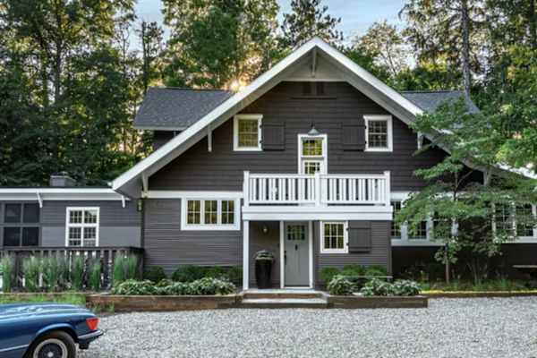 House sit in New Buffalo, MI, US