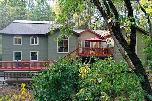 House sit in Grass Valley, CA, US