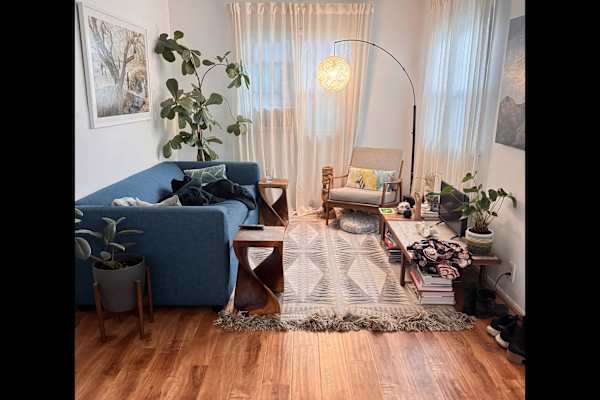 House sit in Eagle Rock, CA, US