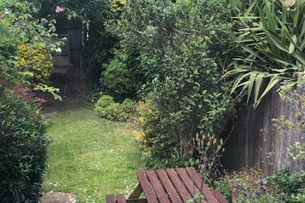 House sit in Crystal Palace, United Kingdom