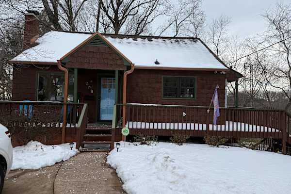 House sit in Winston-Salem, NC, US