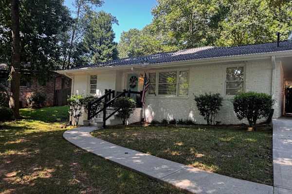 House sit in Chamblee, GA, US