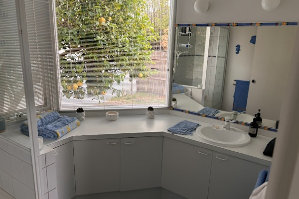 House sit in Point Lonsdale, VIC, Australia