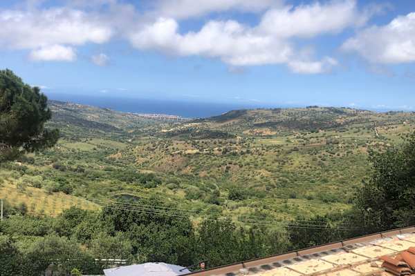 House sit in Collesano, Italy