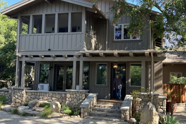House sit in Ojai, CA, US