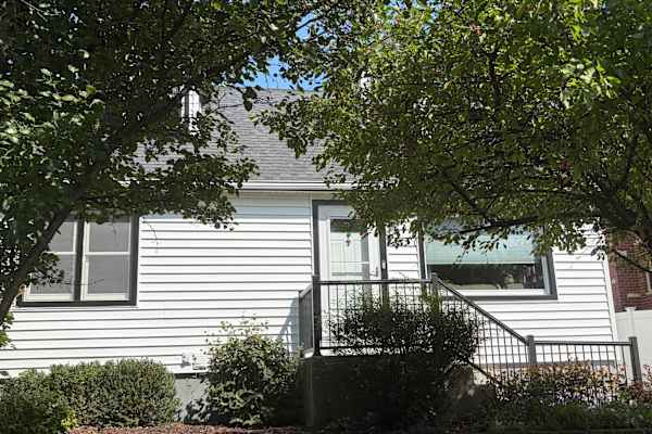 House sit in Willow Springs, IL, US