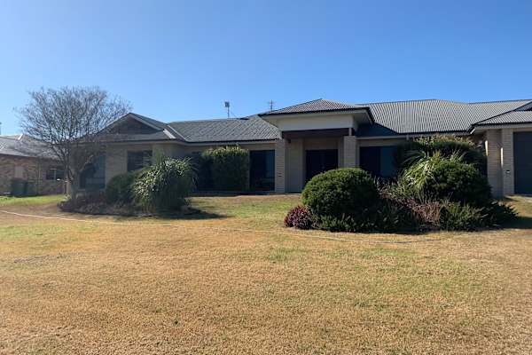 House sit in Gatton, QLD, Australia