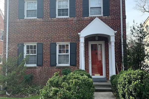 House sit in Tenleytown, Washington, D.C., US