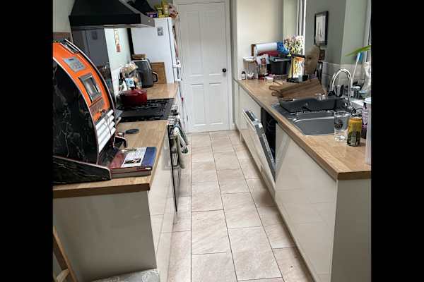 House sit in Glastonbury, United Kingdom