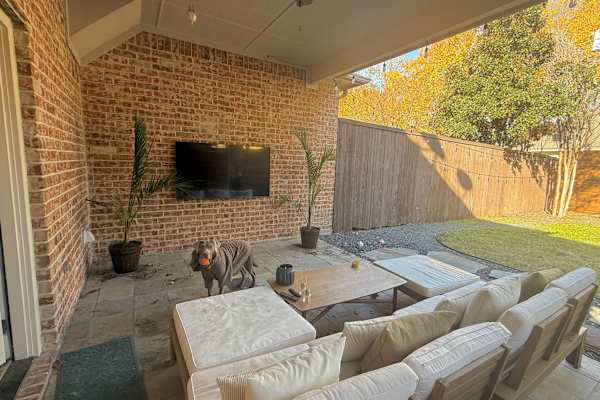 House sit in Dallas, TX, US