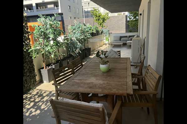 House sit in Lisbon, Portugal