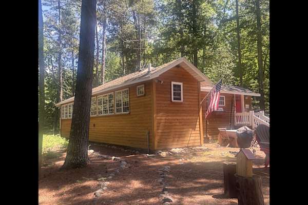 House sit in Three Lakes, WI, US