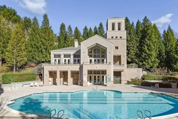 House sit in Oakland, CA, US