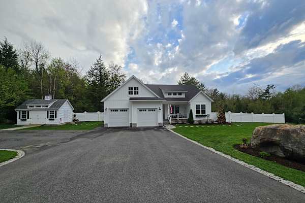 House sit in Peterborough, NH, US