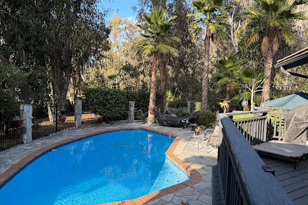 House sit in Vista, CA, US