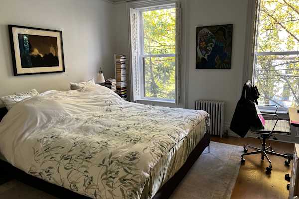 House sit in New York City, NY, US