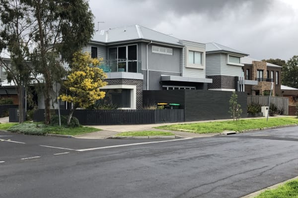 House sit in Melbourne, VIC, Australia