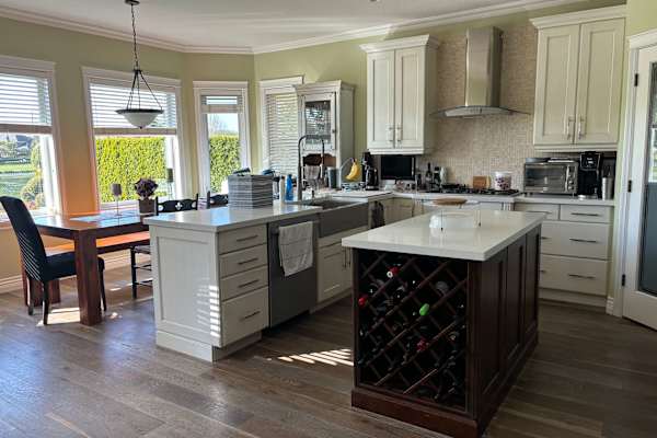 House sit in Ladner, BC, Canada