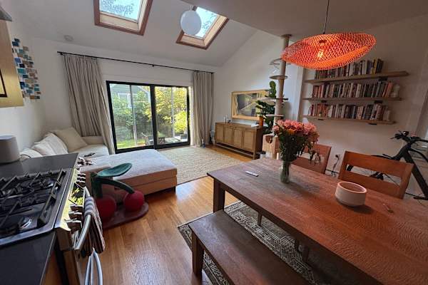 House sit in Cambridge, MA, US