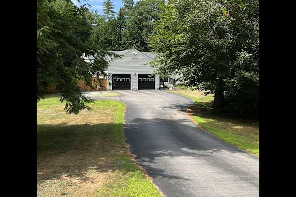 House sit in Concord, NH, US