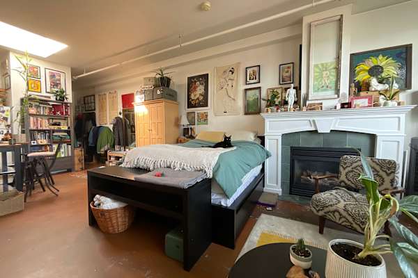 House sit in Vancouver, BC, Canada