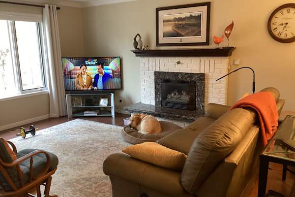 House sit in Trenton, ON, Canada