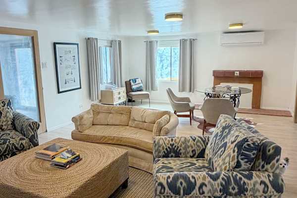 House sit in Santa Fe, NM, US