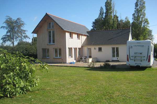House sit in Guilliers, France