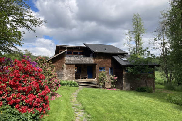 House sit in Eugene, OR, US