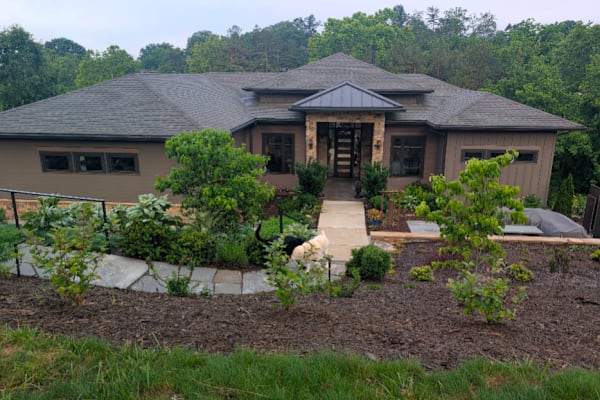 House sit in Asheville, NC, US