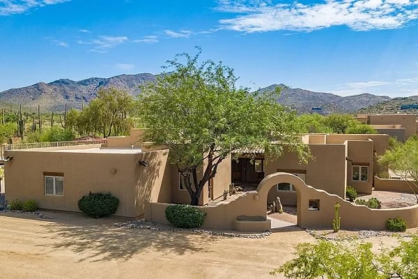 House sit in Cave Creek, AZ, US