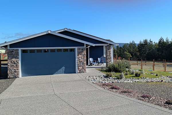 House sit in Sequim, WA, US