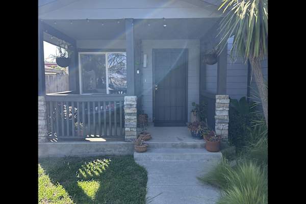 House sit in Santa Ana, CA, US