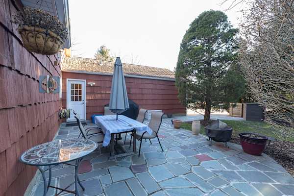 House sit in Stony Brook, NY, US