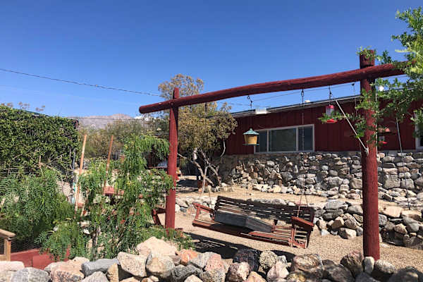 House sit in Yucca Valley, CA, US