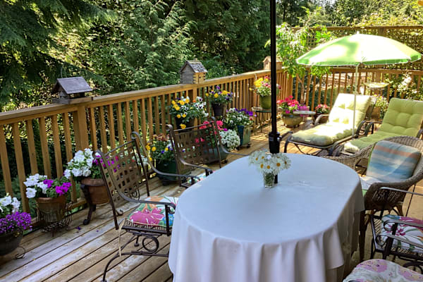 House sit in Caulfeild, BC, Canada