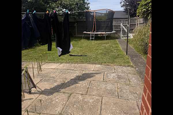 House sit in Halesowen, United Kingdom