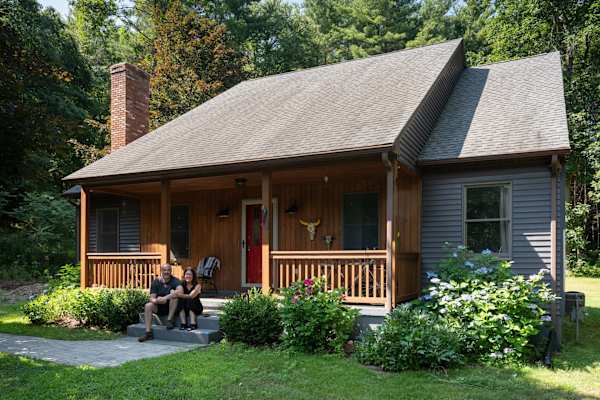 House sit in Easthampton, MA, US