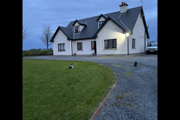 House sit in Cashel, Ireland