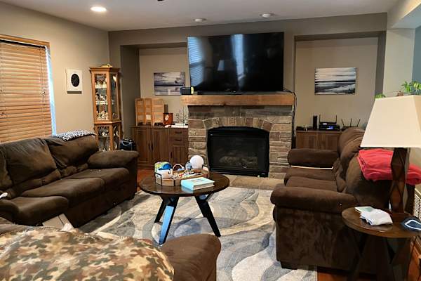 House sit in Kenosha, WI, US