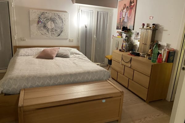 House sit in Milan, Italy