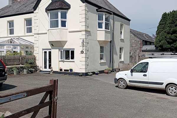 House sit in Callington, United Kingdom