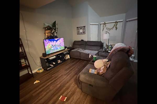 House sit in Overland Park, KS, US