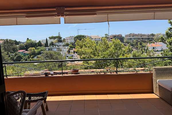 House sit in Monte Estoril, Portugal