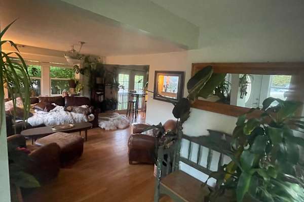 House sit in Astoria, OR, US