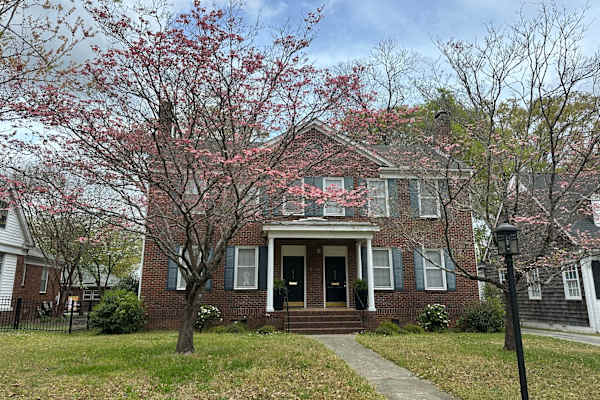 House sit in Columbia, SC, US