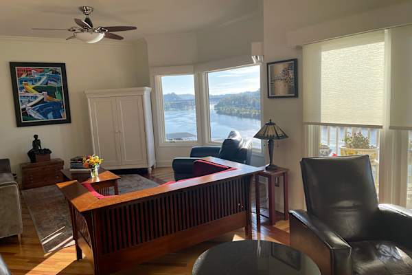 House sit in Knoxville, TN, US