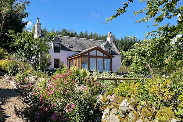 House sit in Comers, United Kingdom