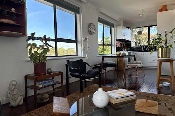 House sit in Melbourne, VIC, Australia